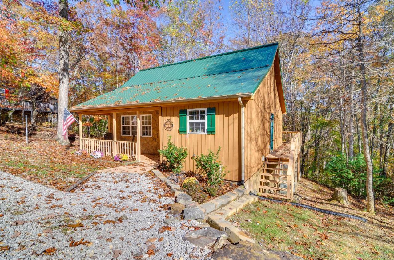 Burnside Resort Cabin With Hot Tub And Outdoor Spots! Eksteriør bilde